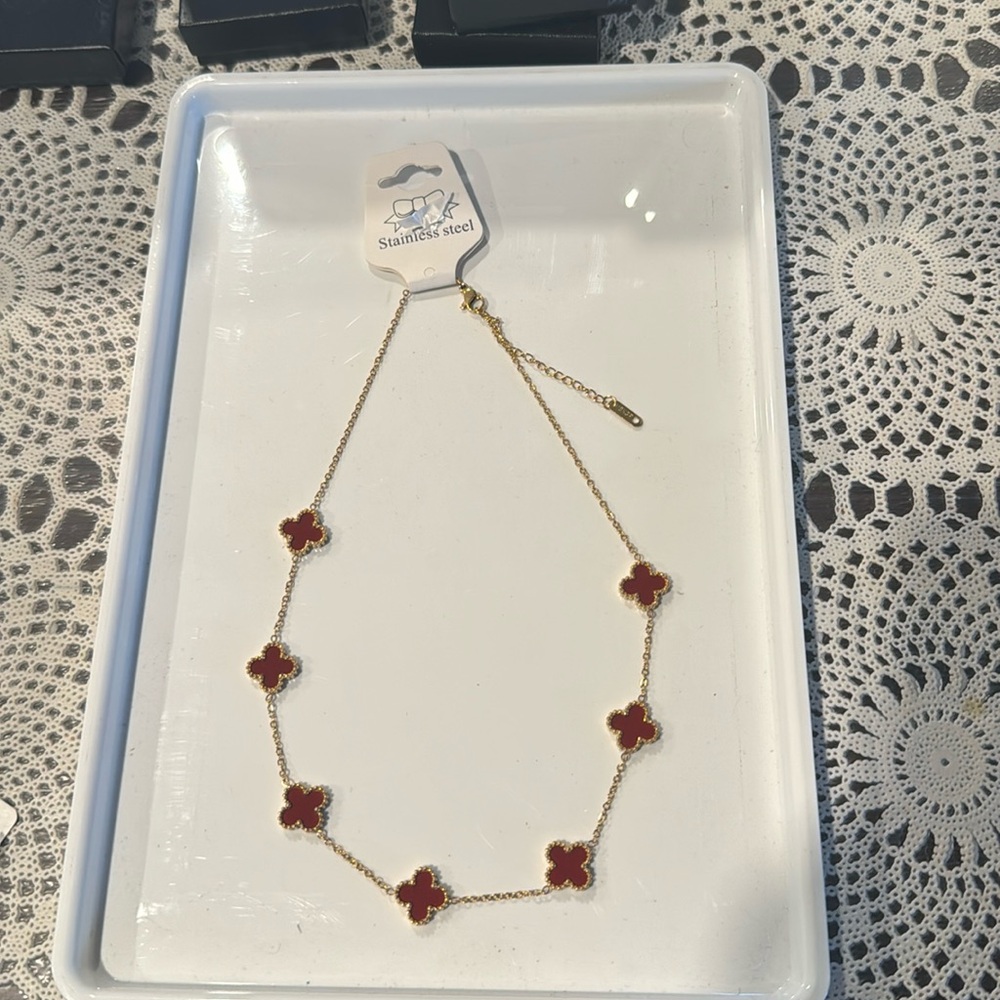 Valentina’s Stainless Steel Gold Plated Clover Necklace